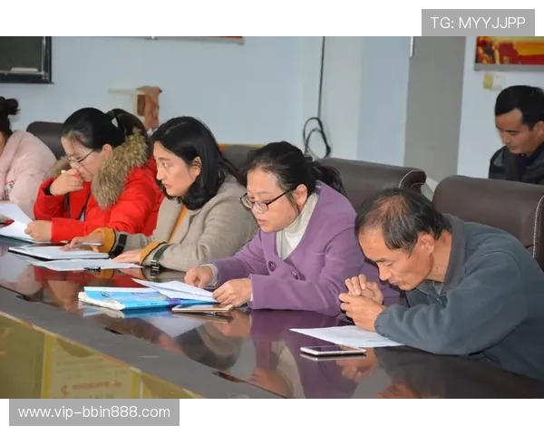 抢庄牛打团技巧详解让你在团队战中快速提升战斗力与团队配合能力